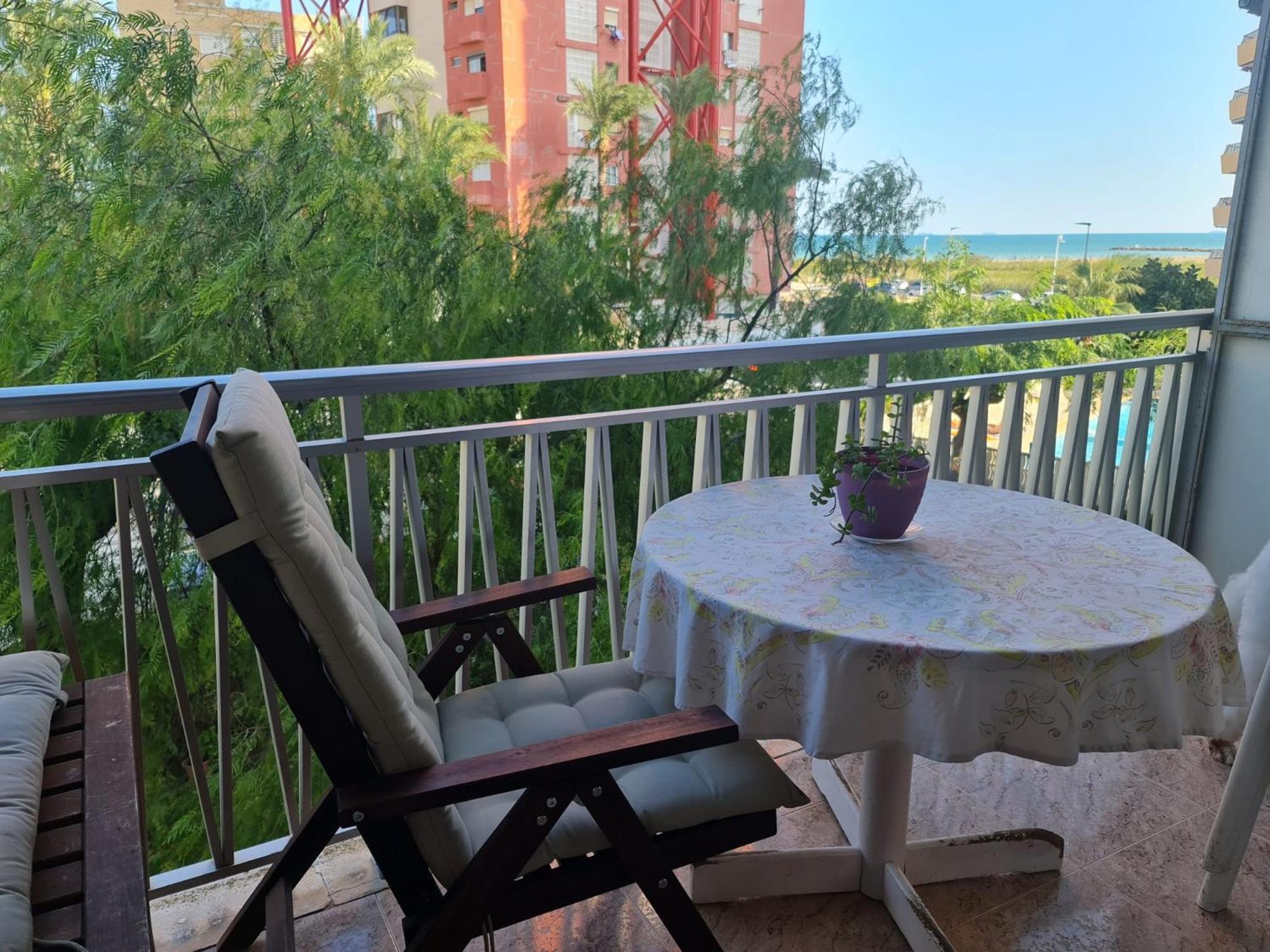 Bonito Apartamento Con Vistas Al Mar Плая Побла де Фарналс Екстериор снимка