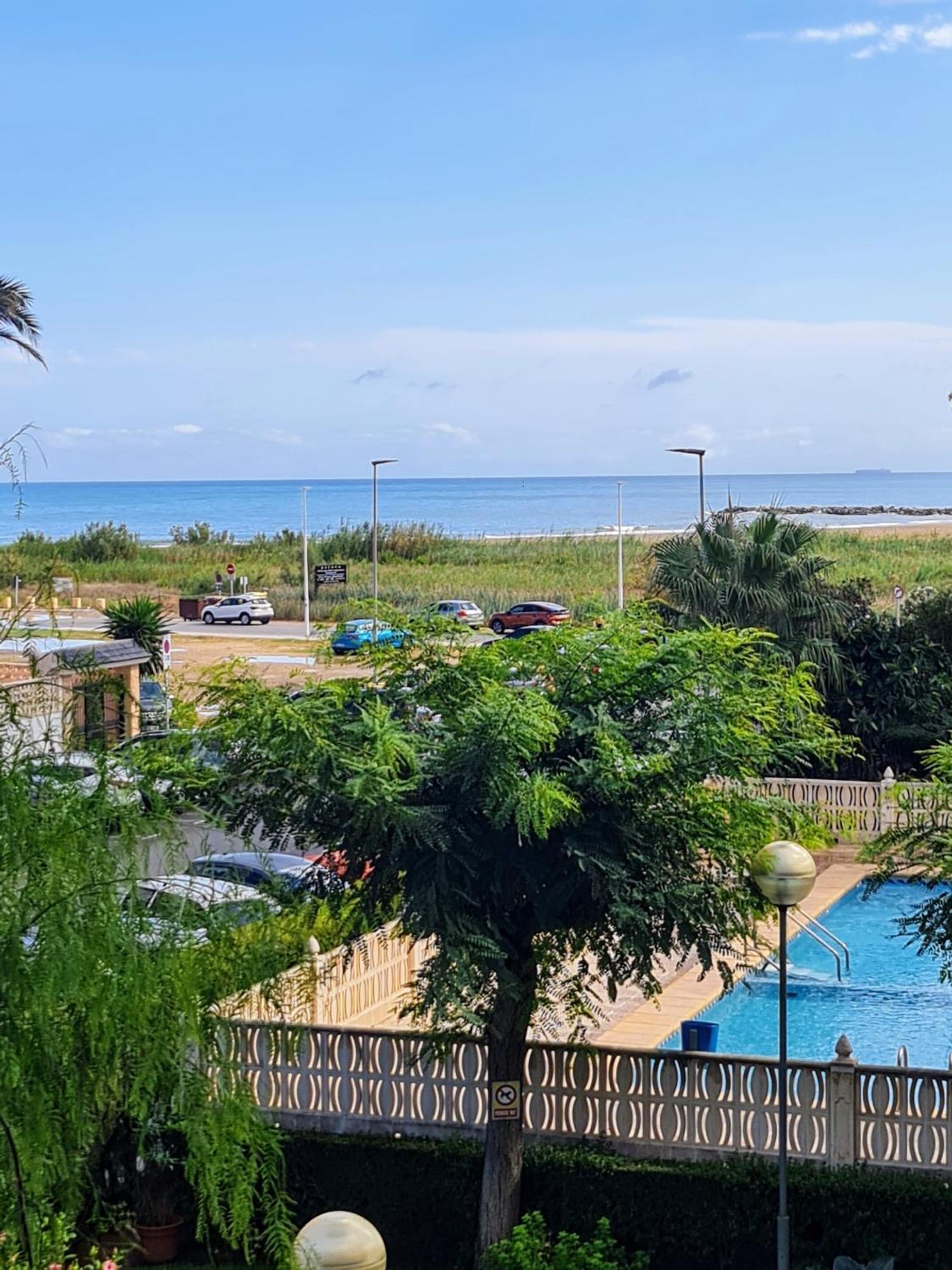 Bonito Apartamento Con Vistas Al Mar Плая Побла де Фарналс Екстериор снимка